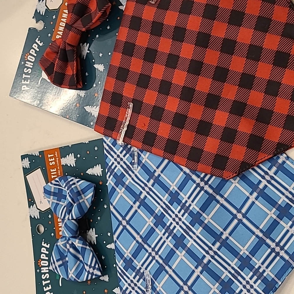 Pet bandana and bow tie set